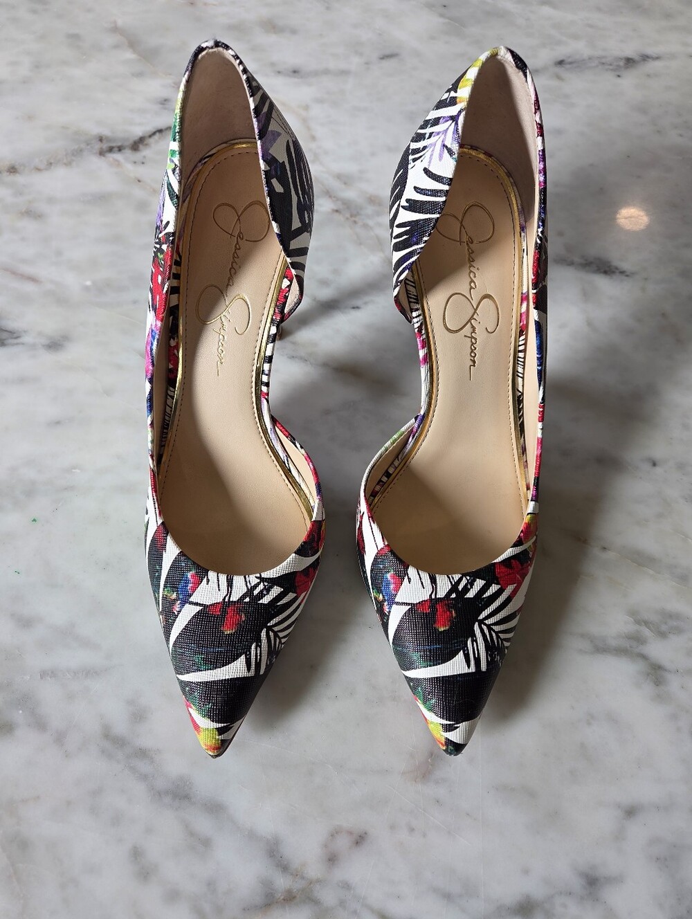 GUC Size 9 Jessica Simpson Black & White Tropical Floral Pointed Pumps
